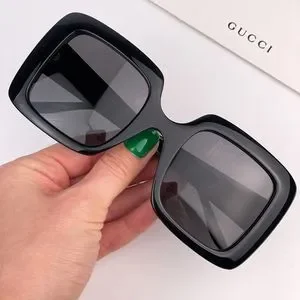 Gucci | Accessories | Guccilogogg896s 00 Sunglasses Black  display picture 1